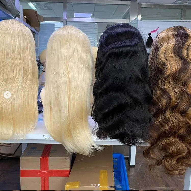 Perruque avec dentelle, lisse ou ondulée