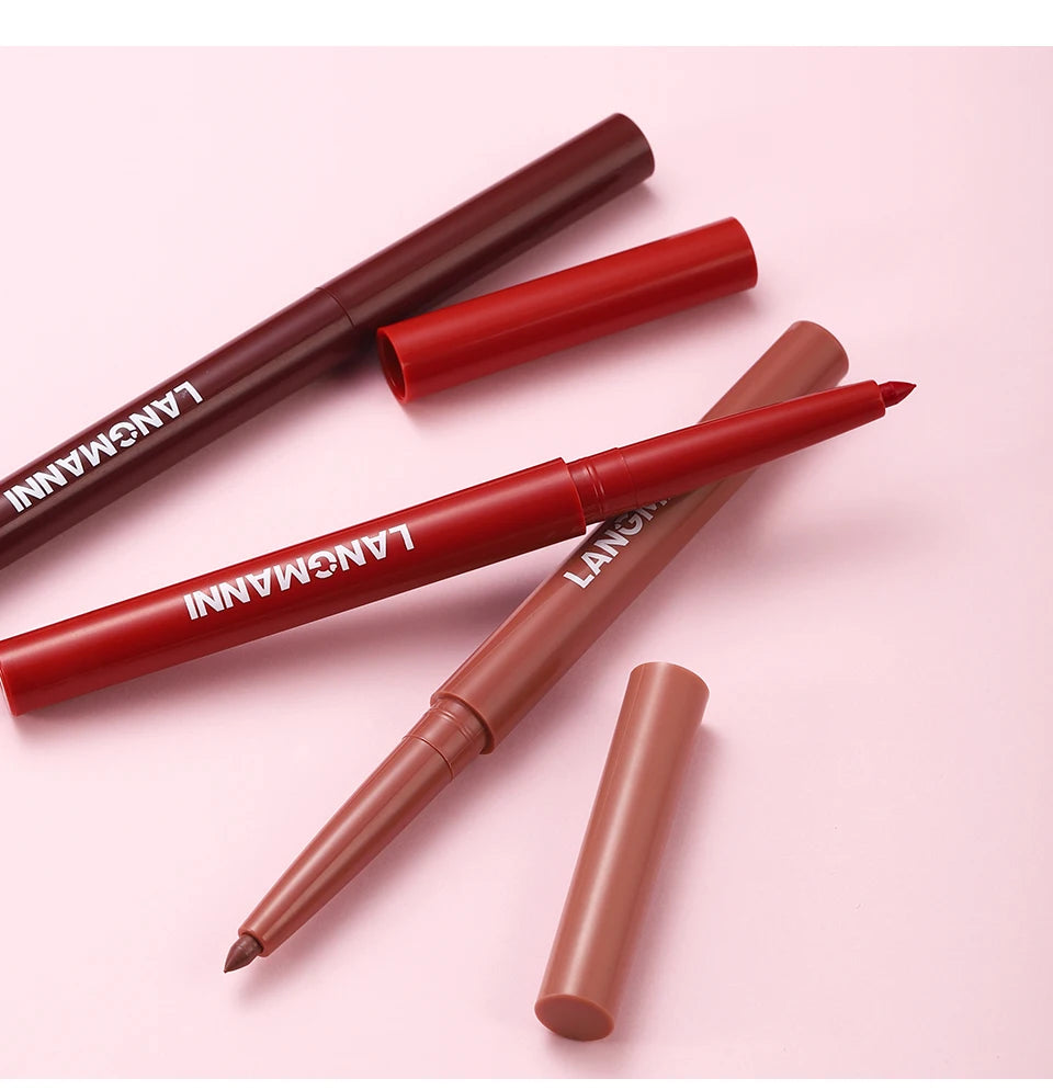 Duo crayon contour des lèvres et rouge à lèvres mat, 12 teintes