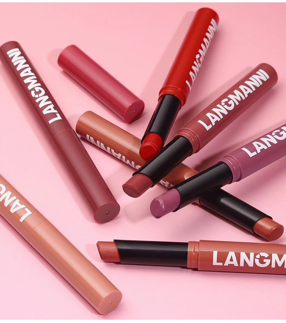 Duo crayon contour des lèvres et rouge à lèvres mat, 12 teintes